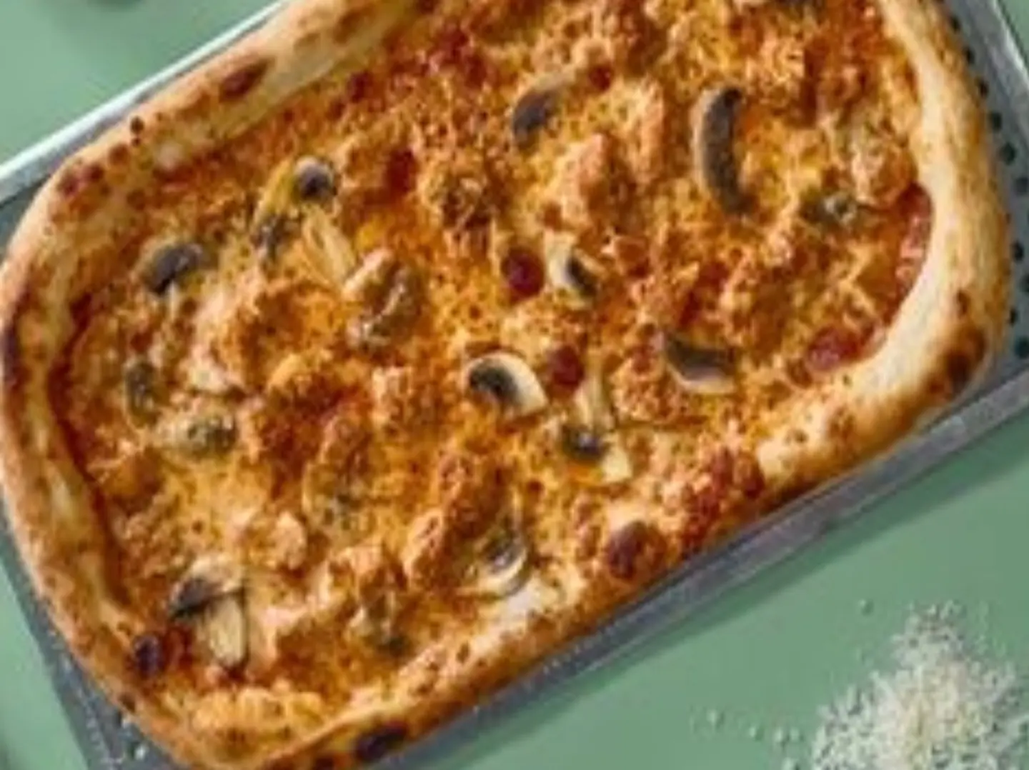 Large Mexican Meat Pizza