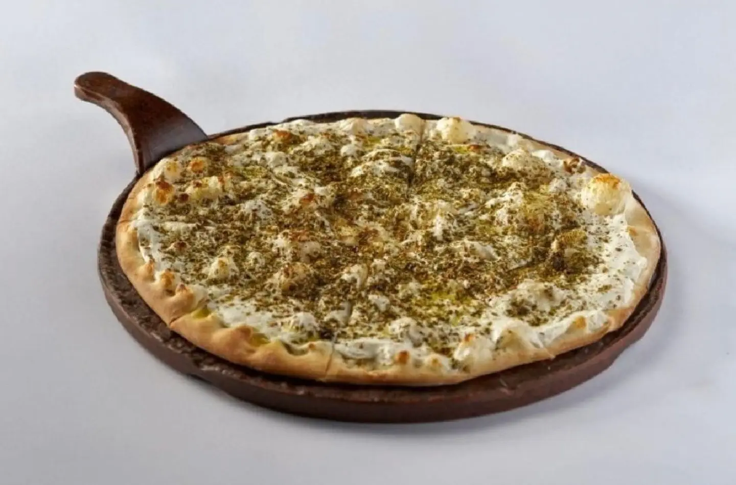 منقوشة لبنه بالزعتر