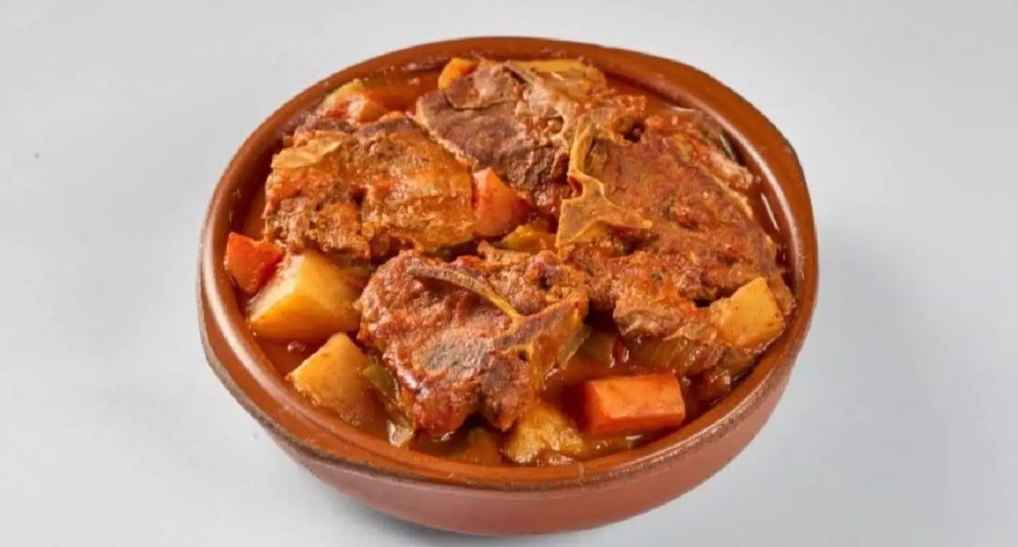 بامية باللحم مع الأرز