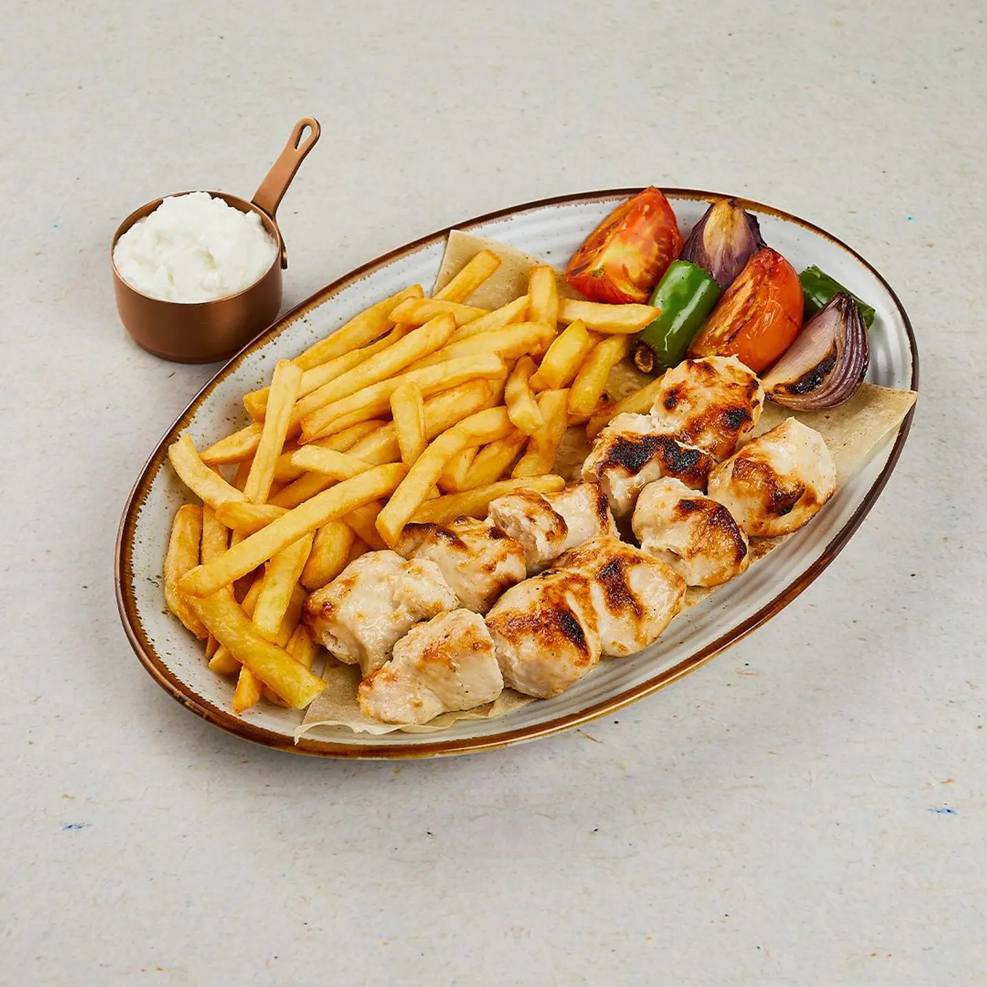 طبق شيش طاووق