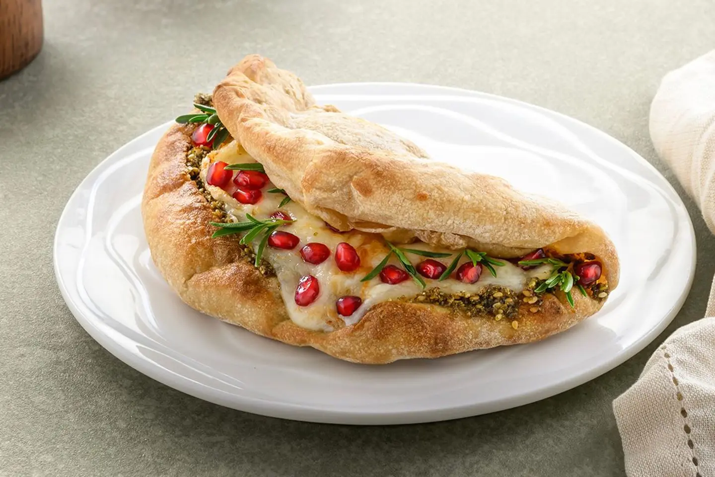 شطيرة الزعتر والجبنة