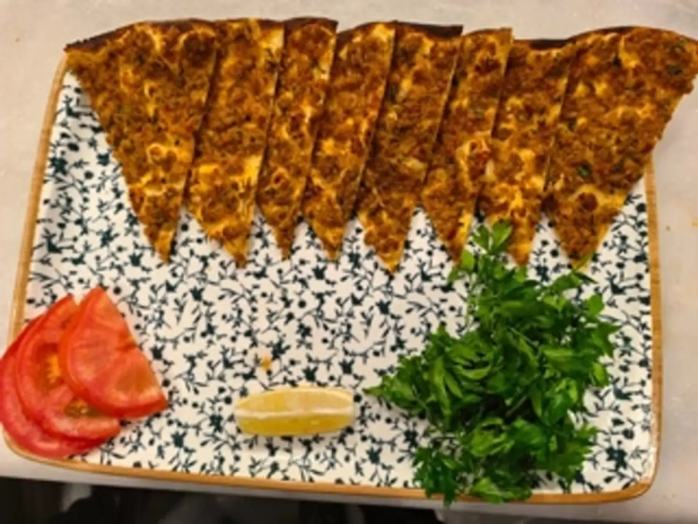 لحم عجين