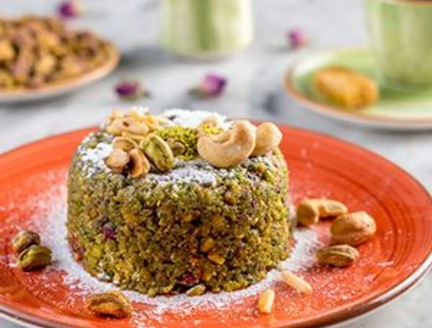 مفروكة برج الحمام بالفستق