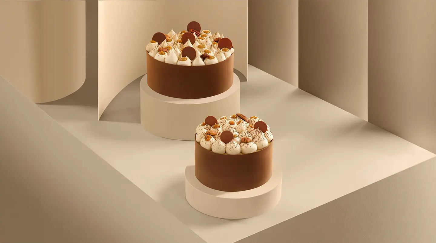Date Pecan And Qishta Cake
