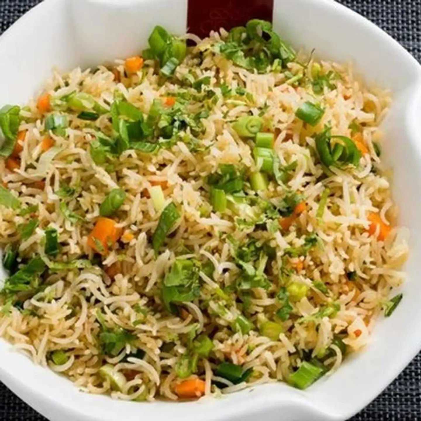 أرز بالطريقة الصينية مع الخضار