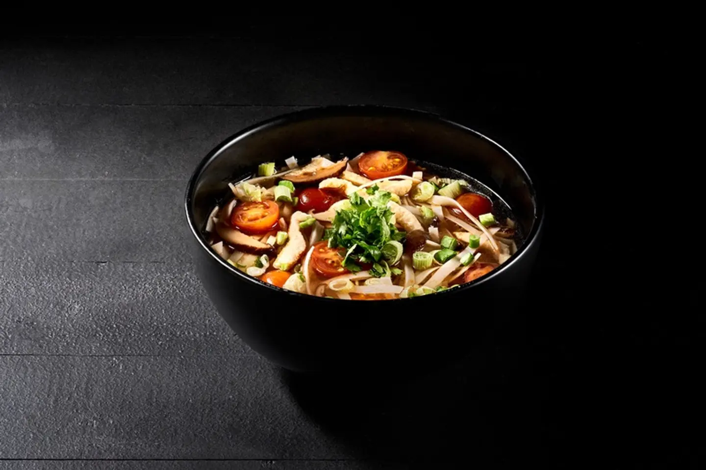 شوربة تشانغز النودلز والدجاج