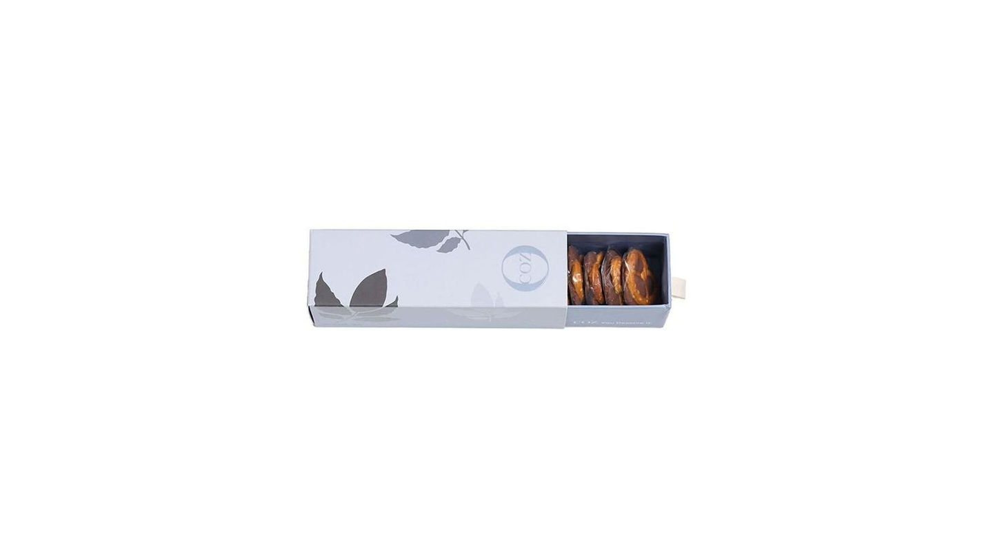 Pretzel Caramel Box Blue