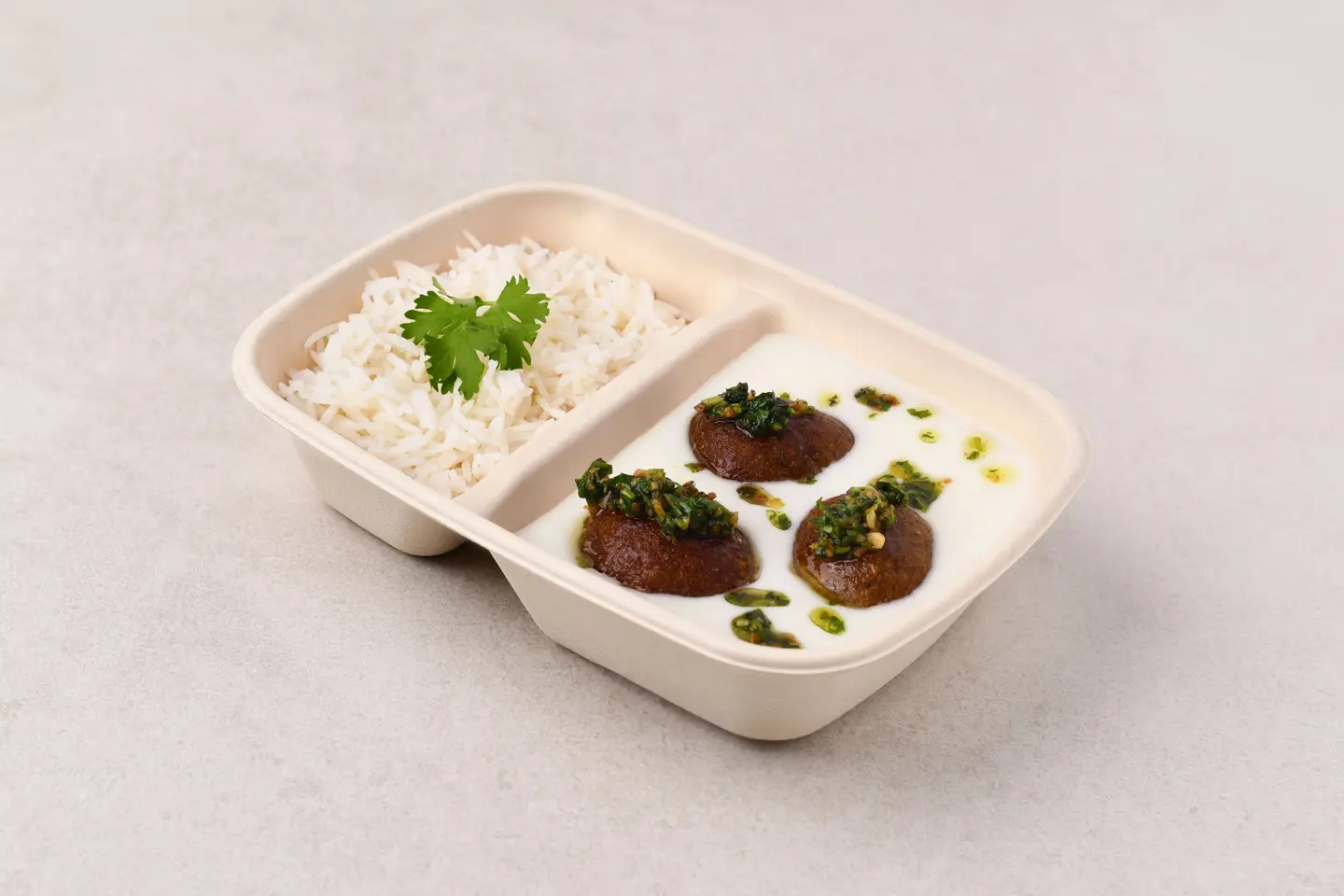 كبة بلبن مع الأرز