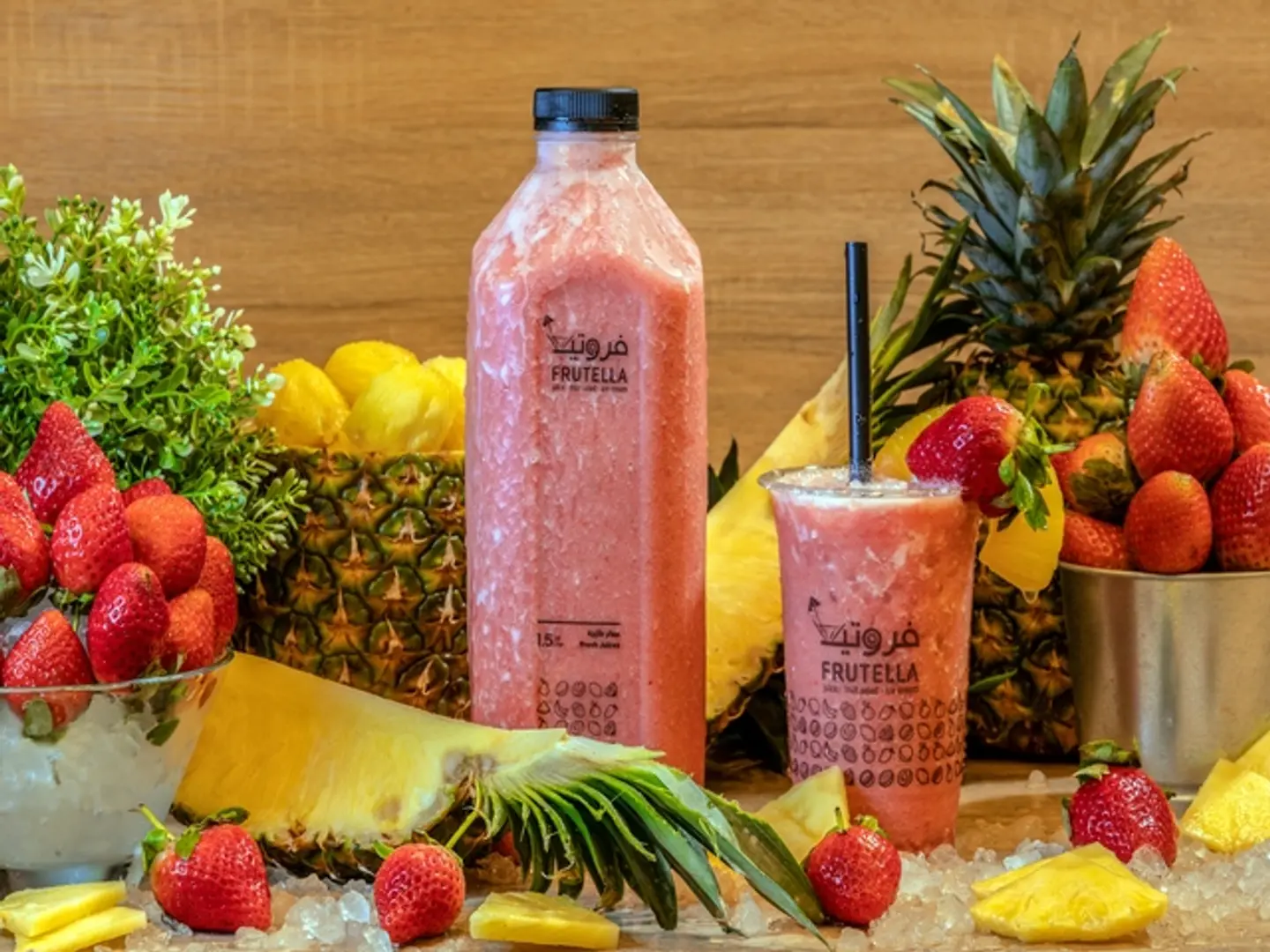 Pineapple And Strawberry Medium