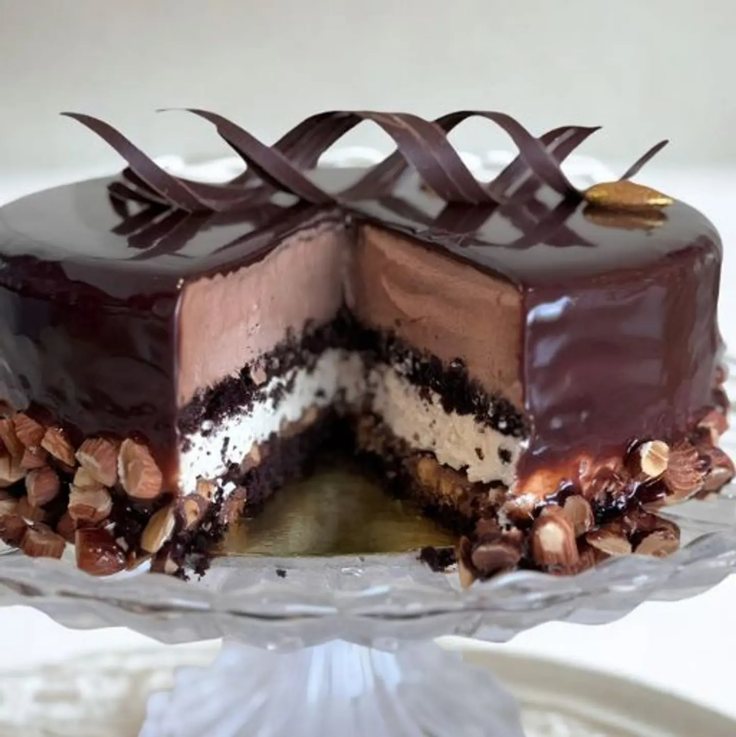 Royal Almond Chocolate Cake