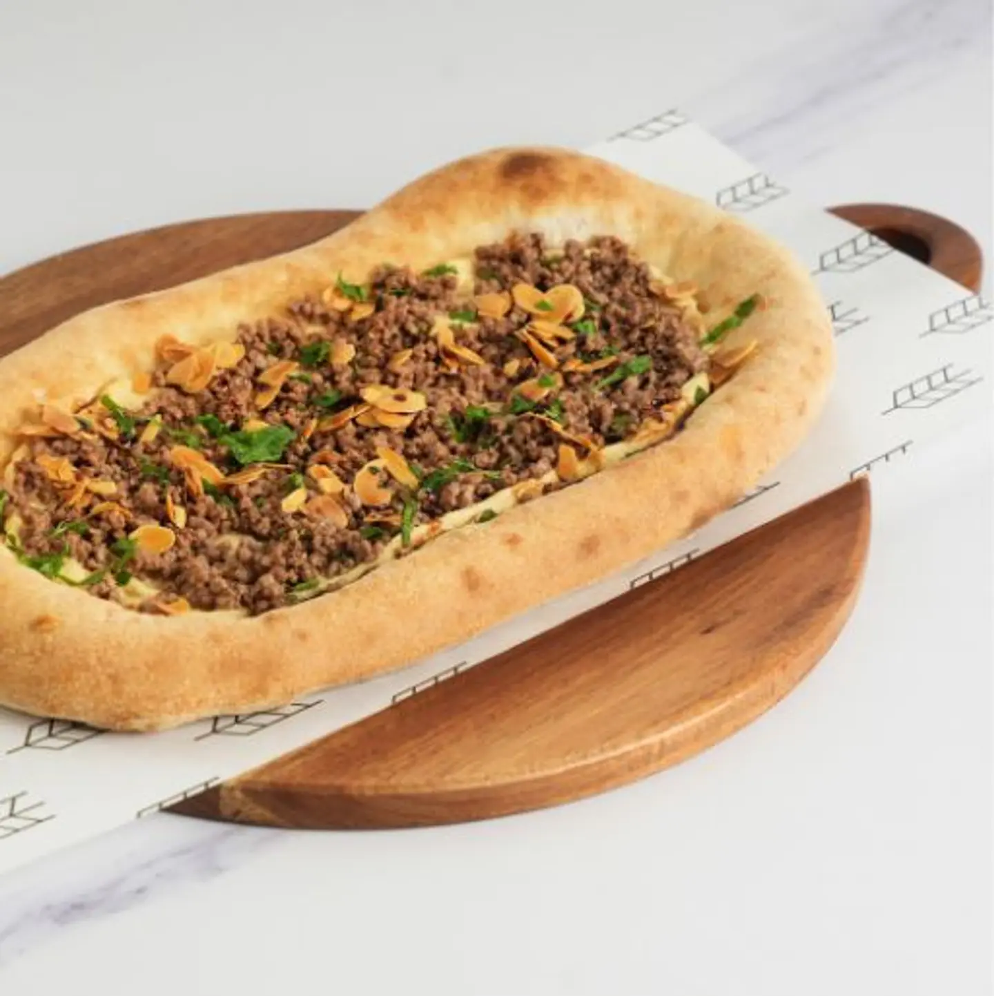 Meat With Hummus Flatbread