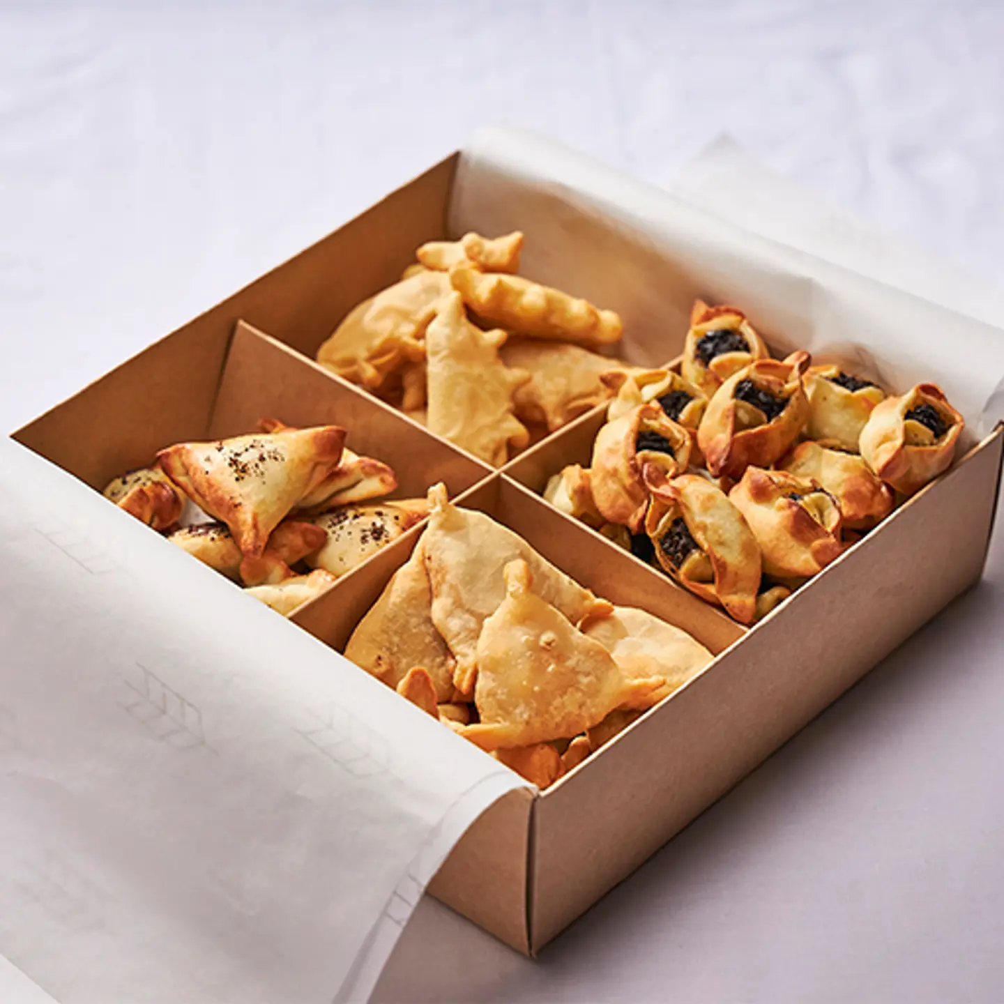 Gathering Box (Al Noura)