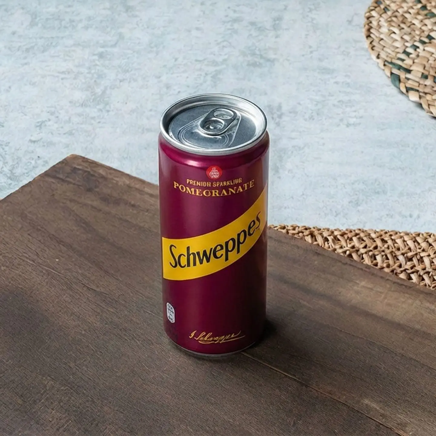 Schweppes Pomegranate