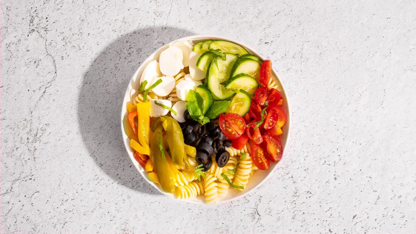 Fusilli Caprese Salad (V)