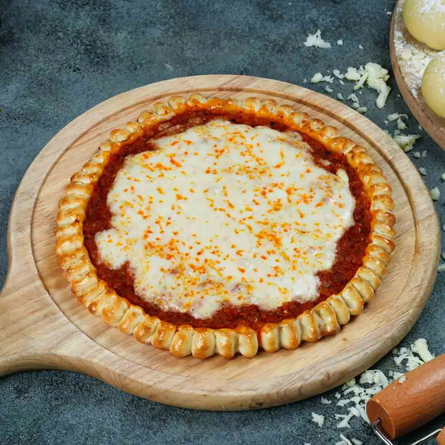 محمرة بالجبن