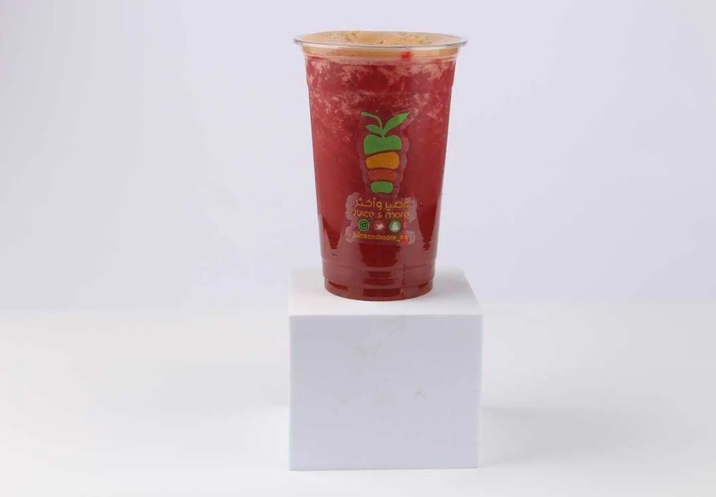 Apple &Strawberry
