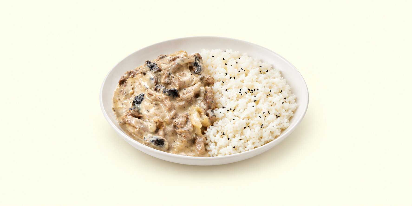 بيف ستروجانوف مع الأرز