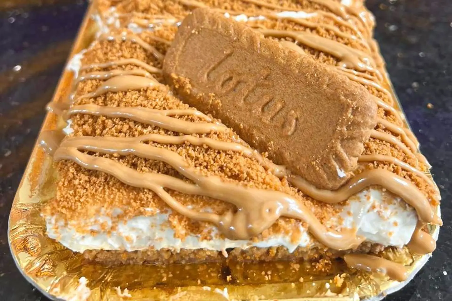 Lotus Cake