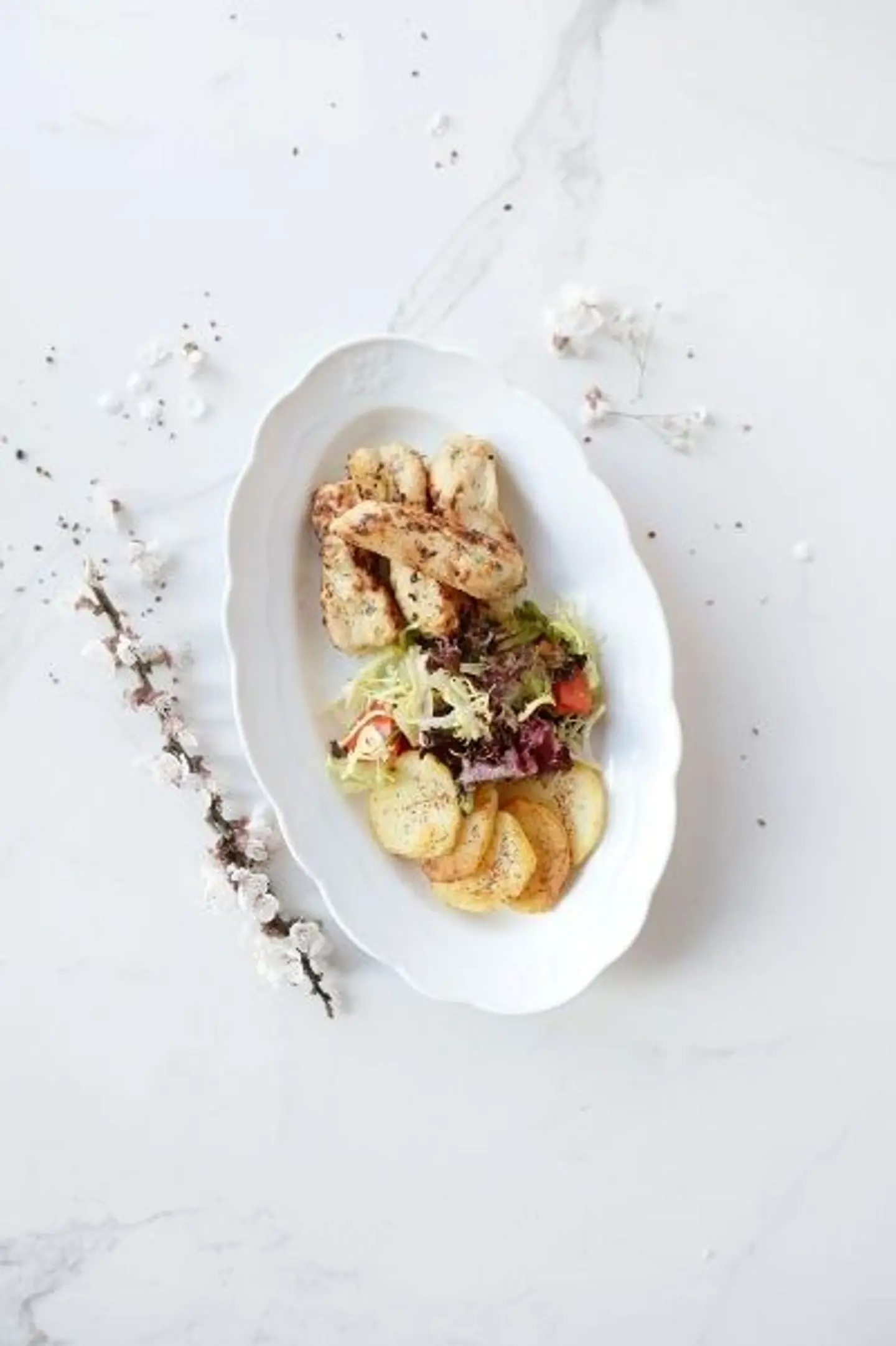 Leila Light Chicken