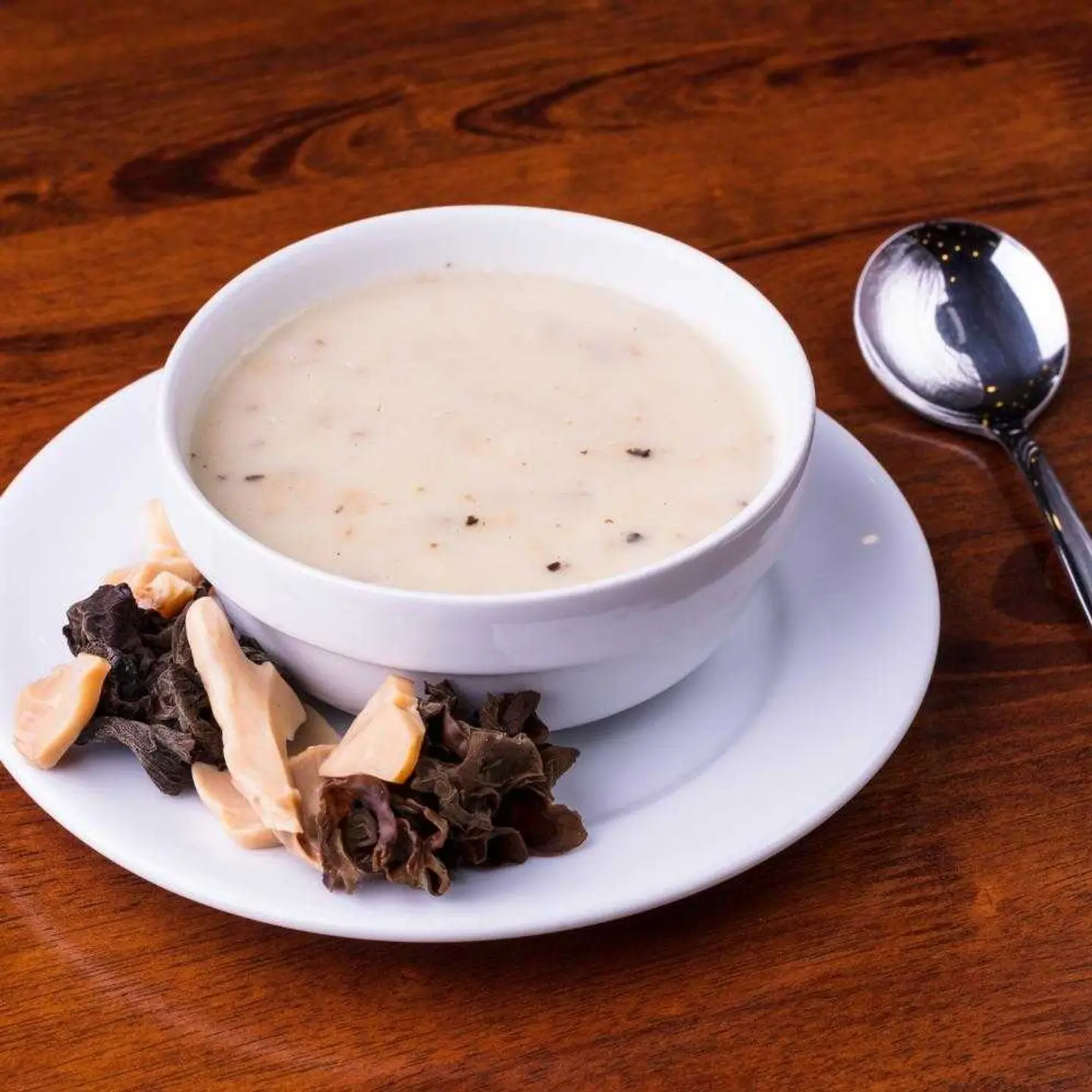 شوربة فطر بالكريمة