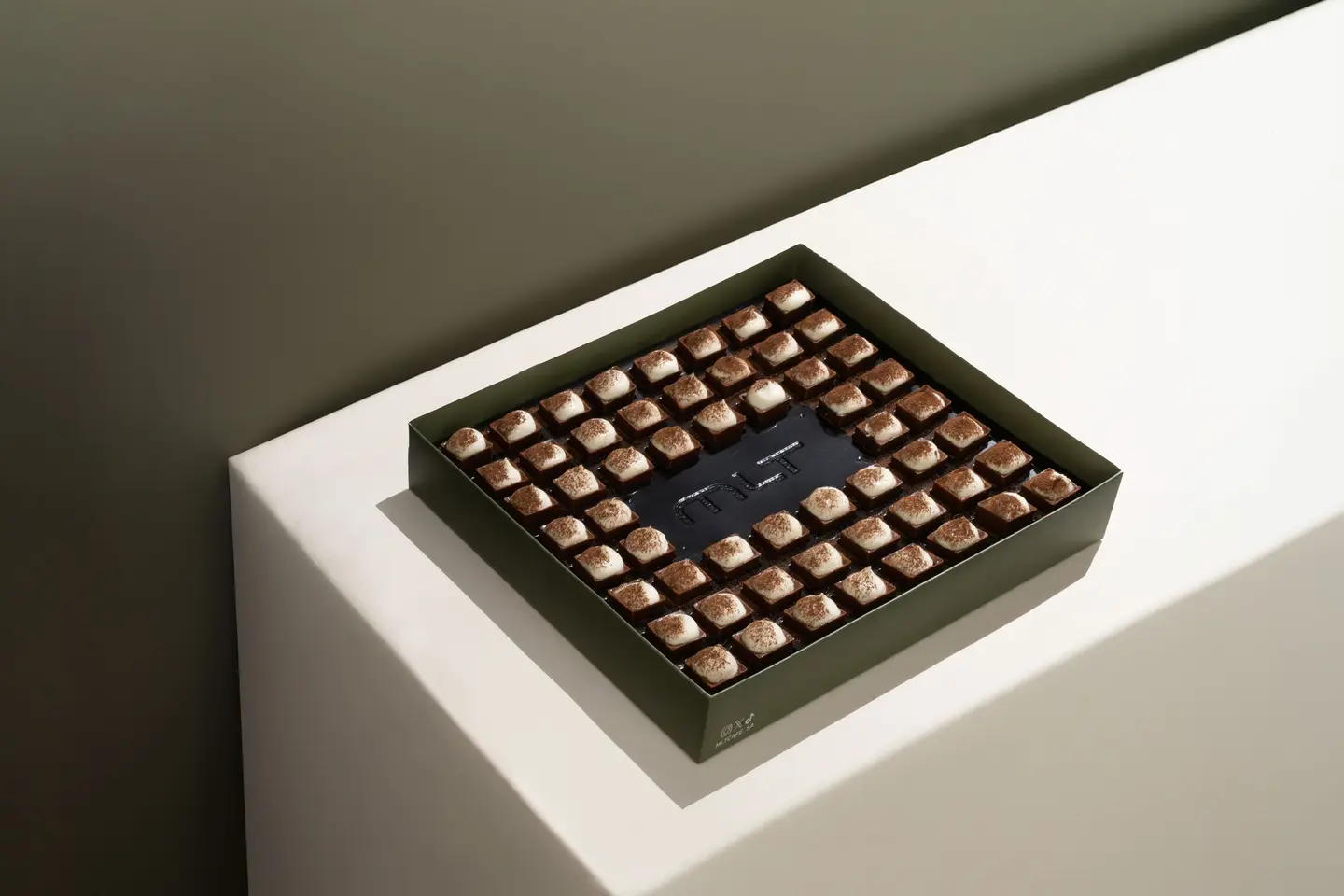 Tiramisu Bites Box