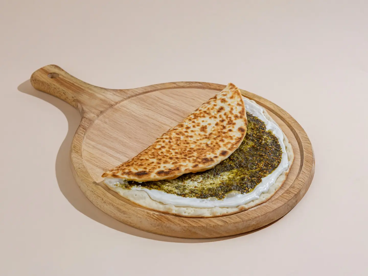 منقوشة لبنة زعتر