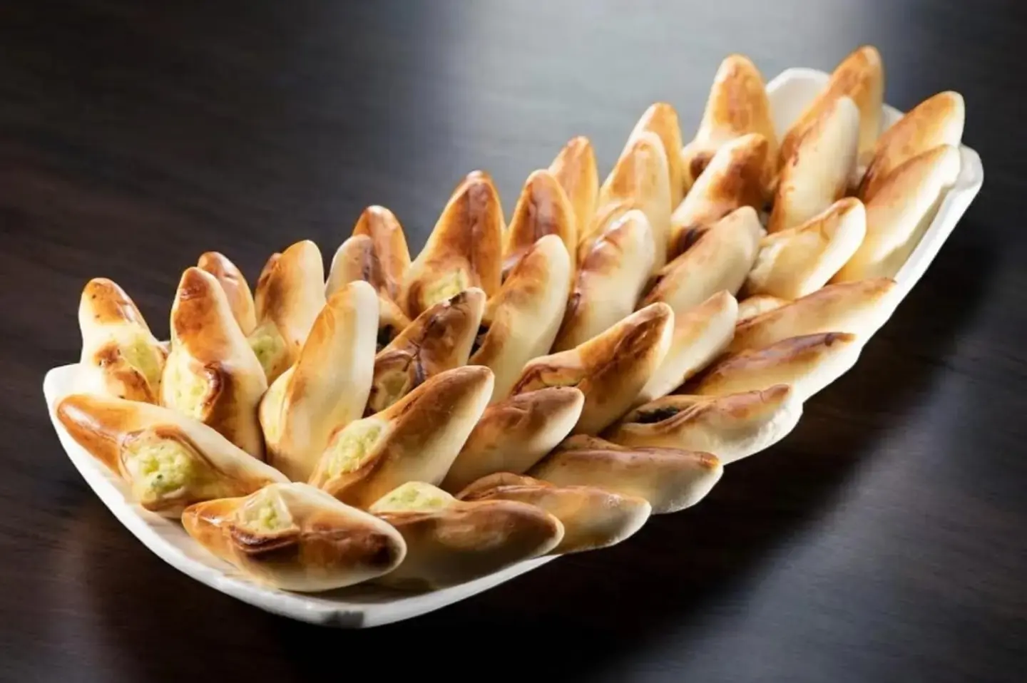 Boat Pastries Half Kg