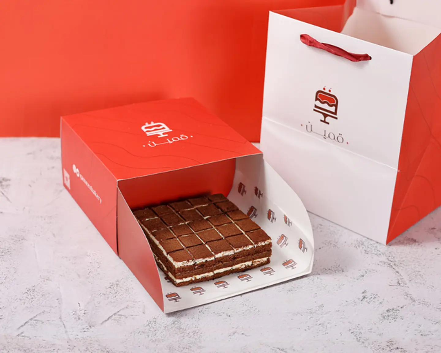 Small Dolce Bites Cake