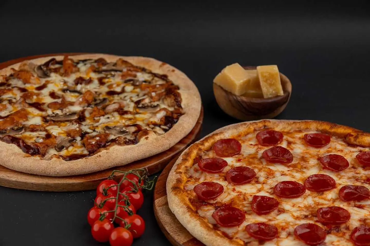 2 Classic Large Pizzas 46 Sar