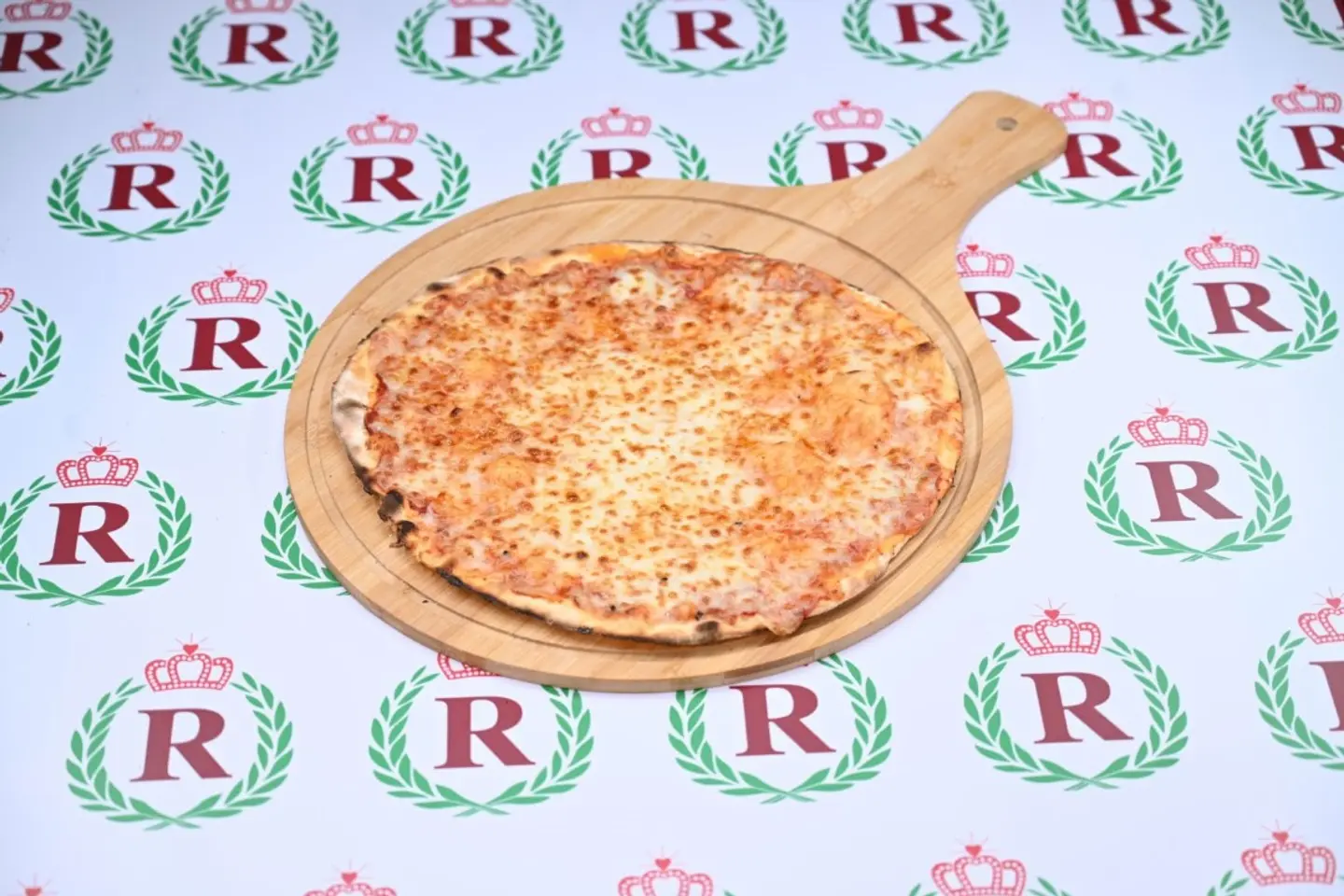 مناقيش جبن مع صوص