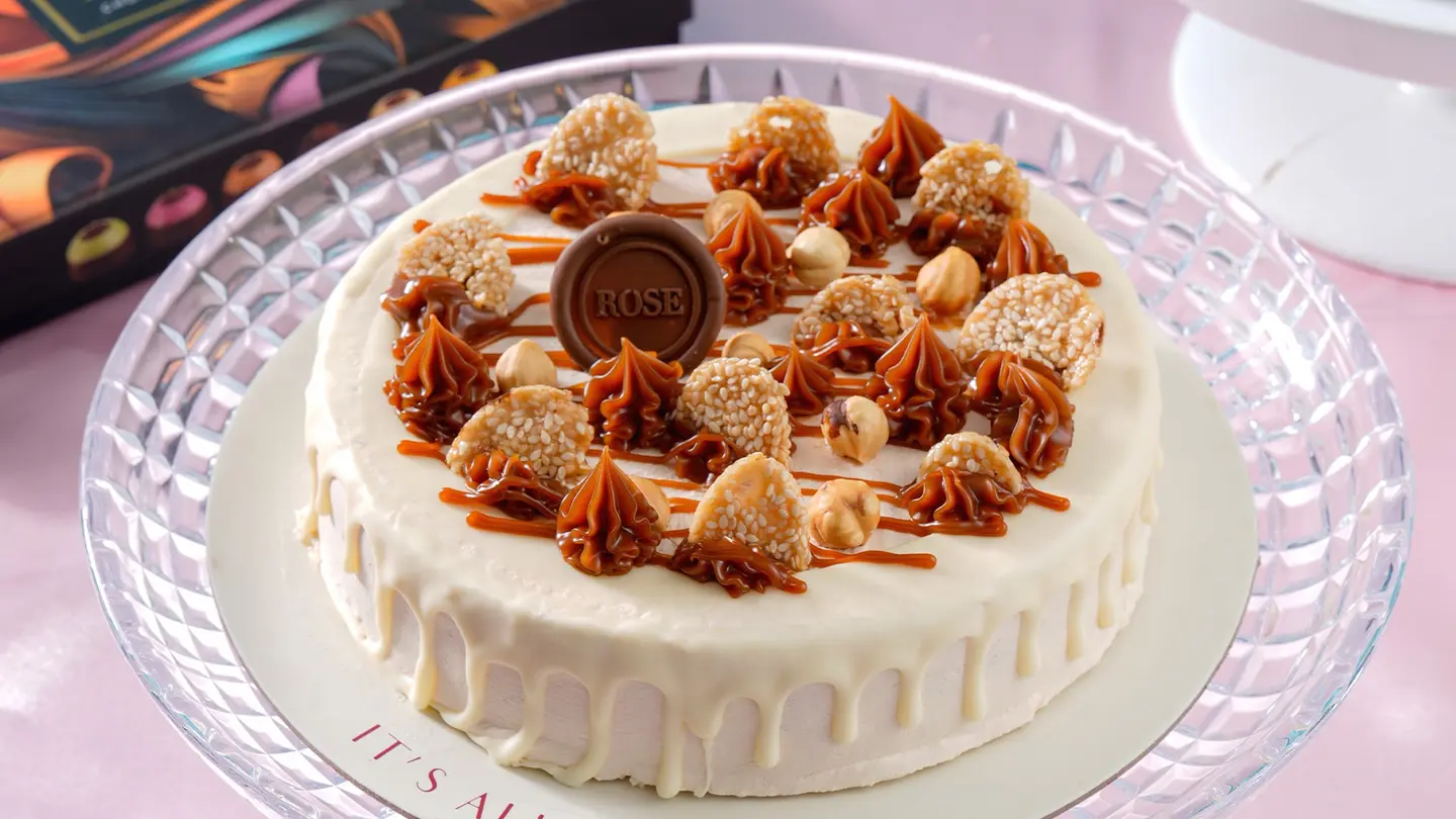 Toffee Caramel Cake Medium