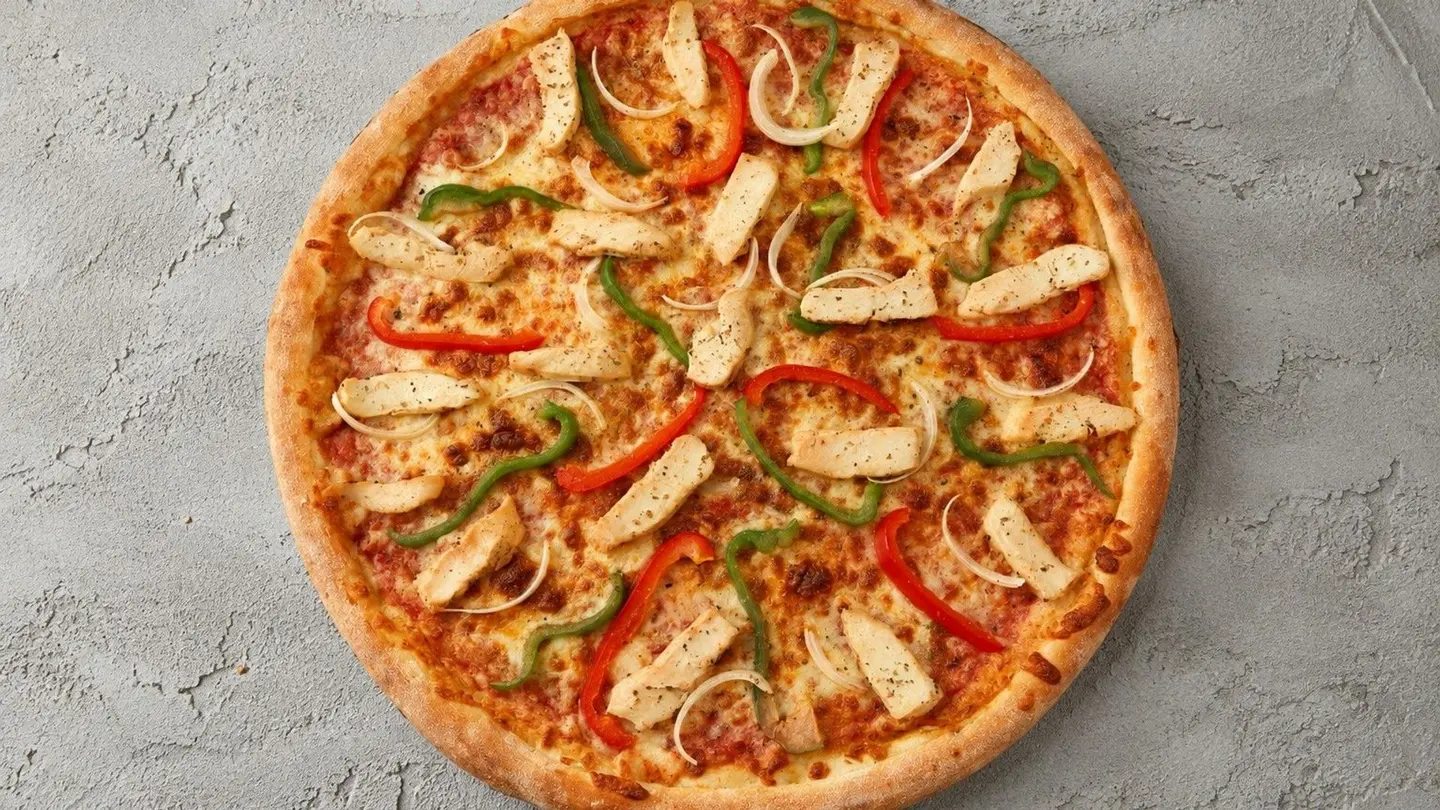 New York Chicken N Vegetable Pizza