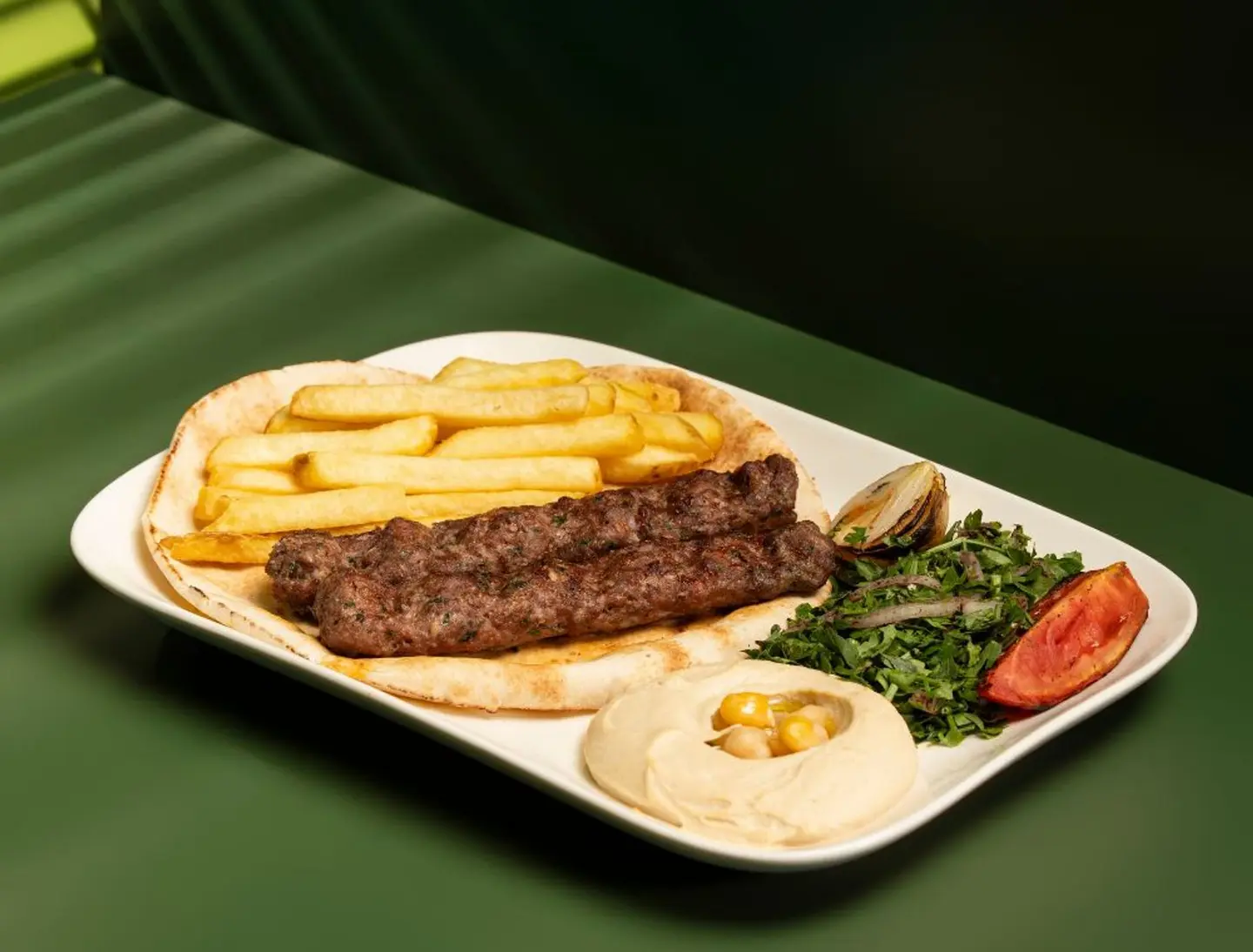 طبق كباب حلبي