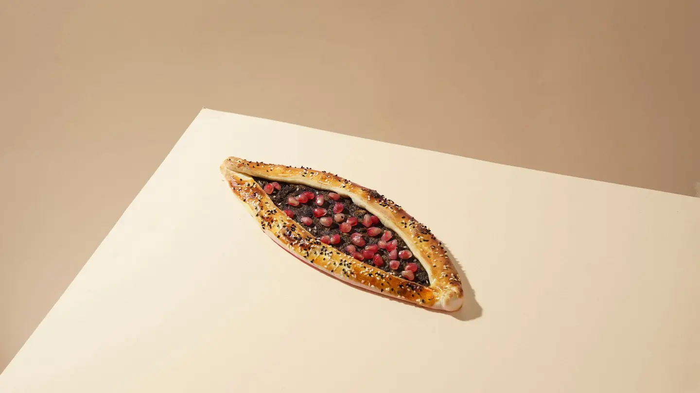 منقوشة السبانخ بالرمان