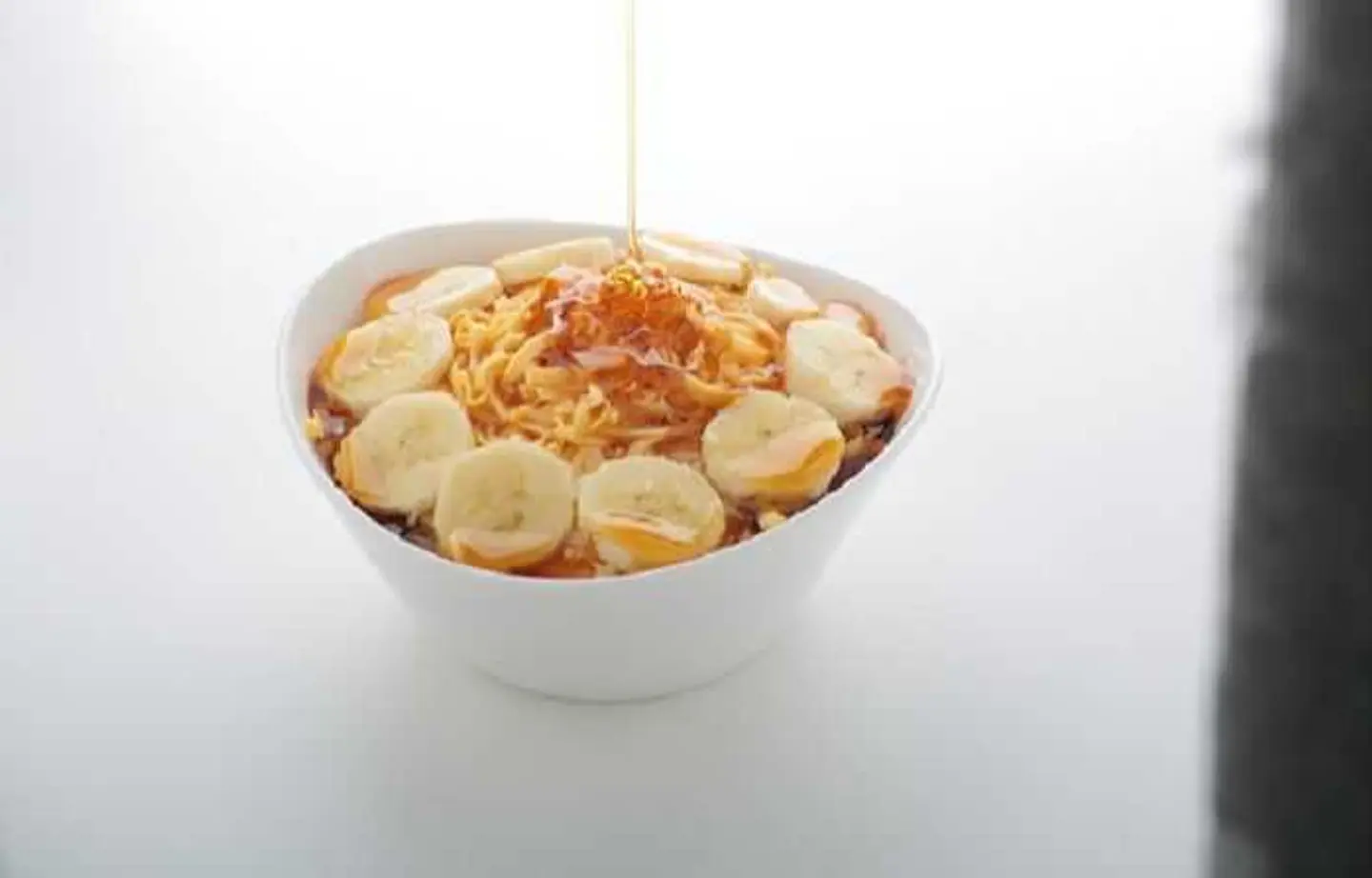 Luxury Areeka With Banana Slices