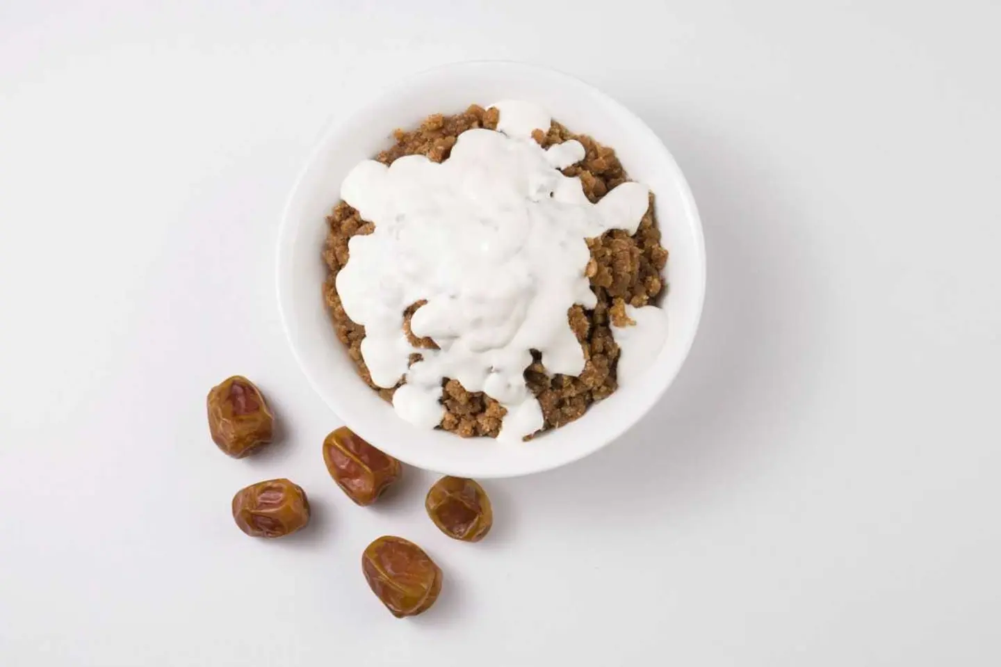Large Date And Cream Areeka