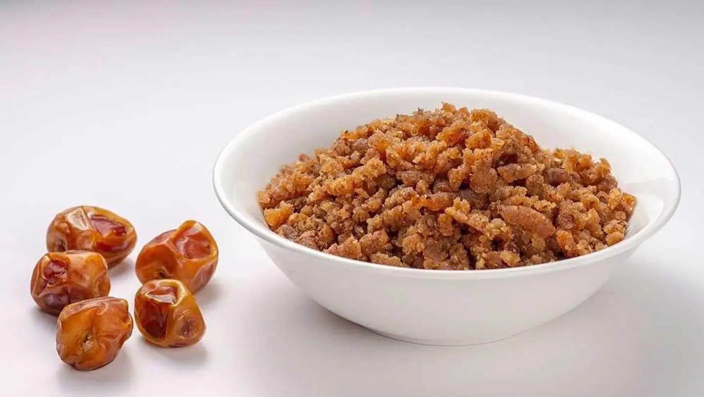 Large Date Areeka