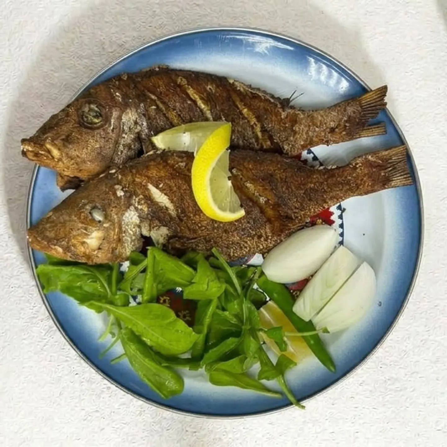 سمك شعري مقلي