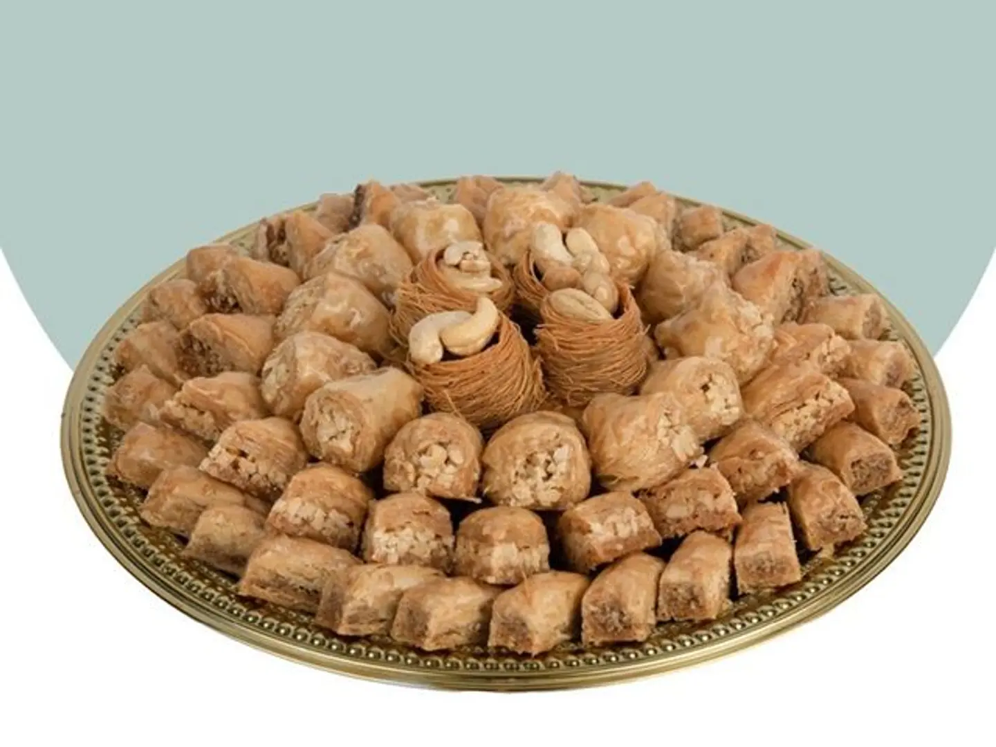 Medium Mixed Baklava Plate Without Pistachios