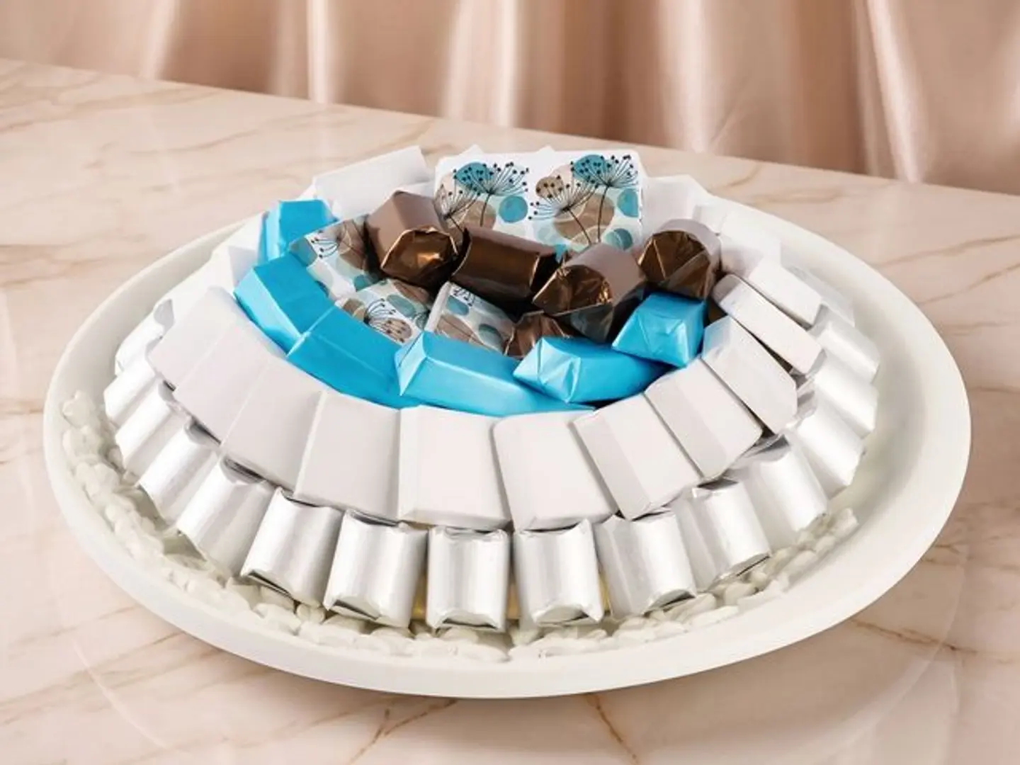 Round Raised Plate