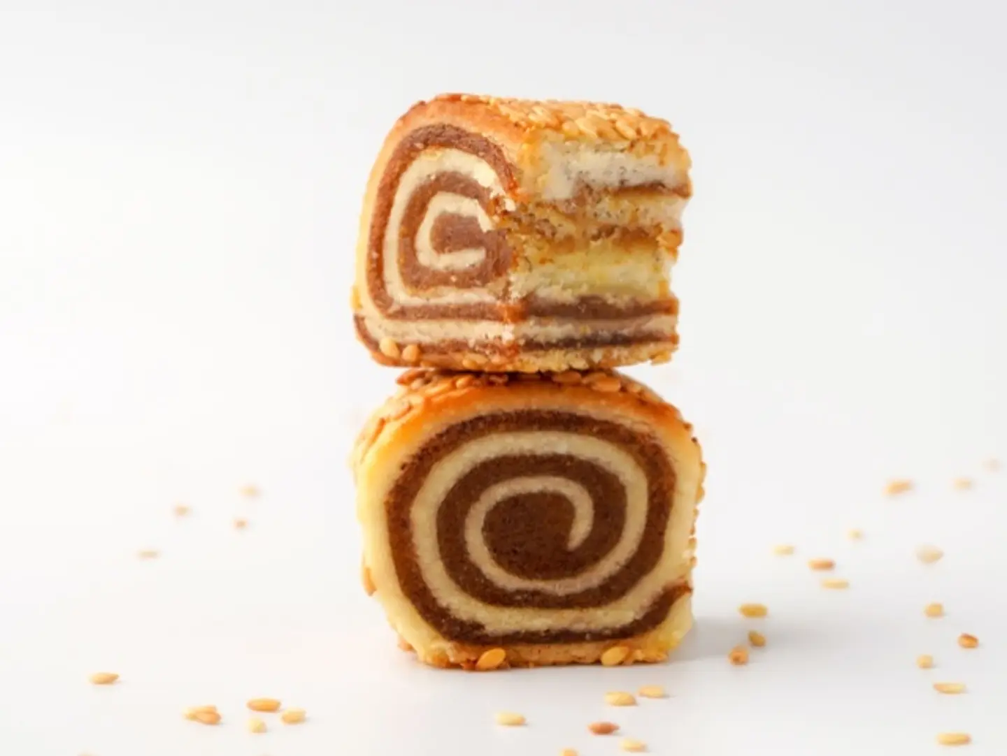Maamoul Sesame Roll
