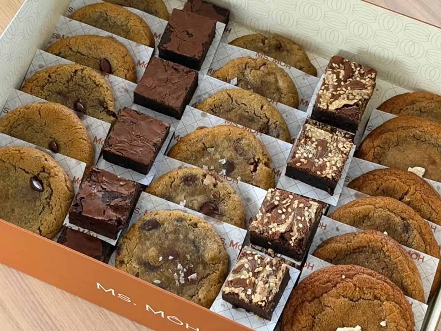 Cookies & Brownies   Gathering Box