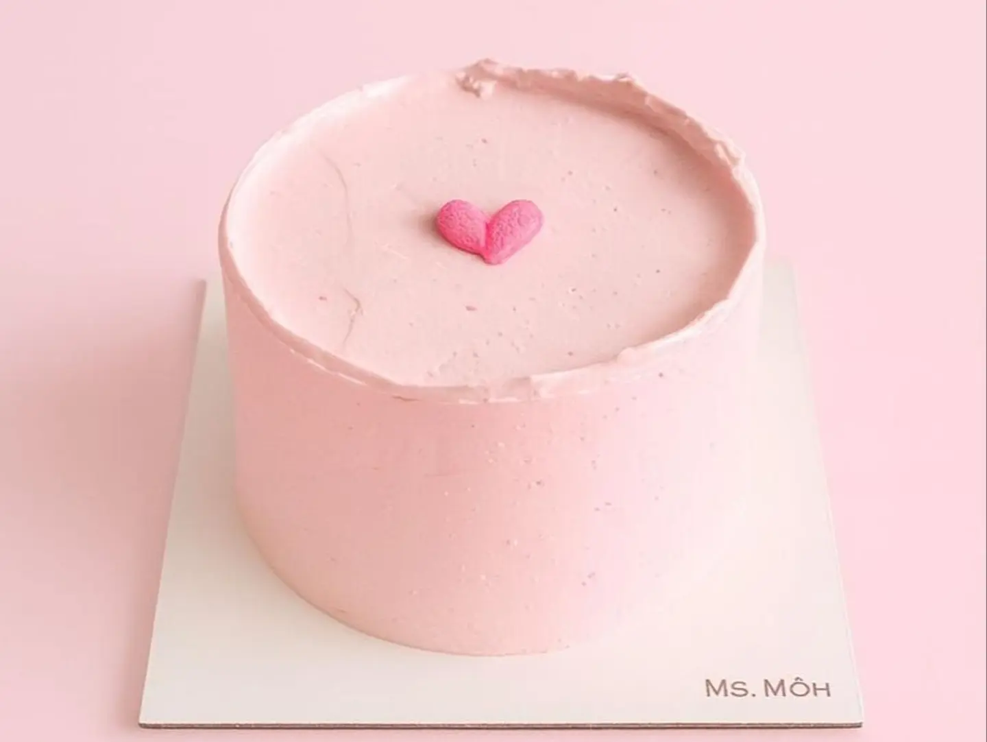 My Heart Cake   Pink October - 8 Inch (10   12 Person)