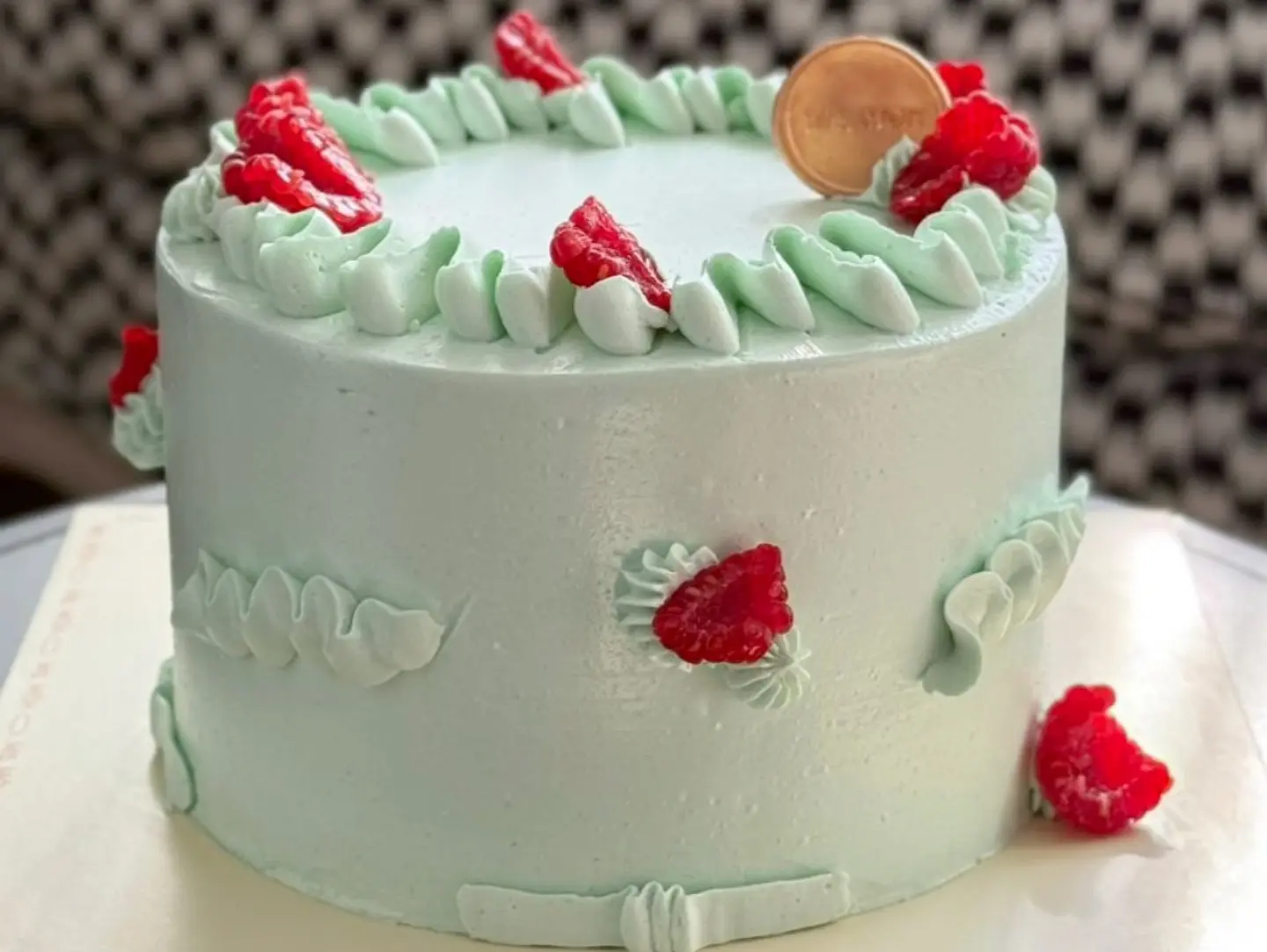Vanilla Cloud Cake - 8 Inch (10 12 Person)