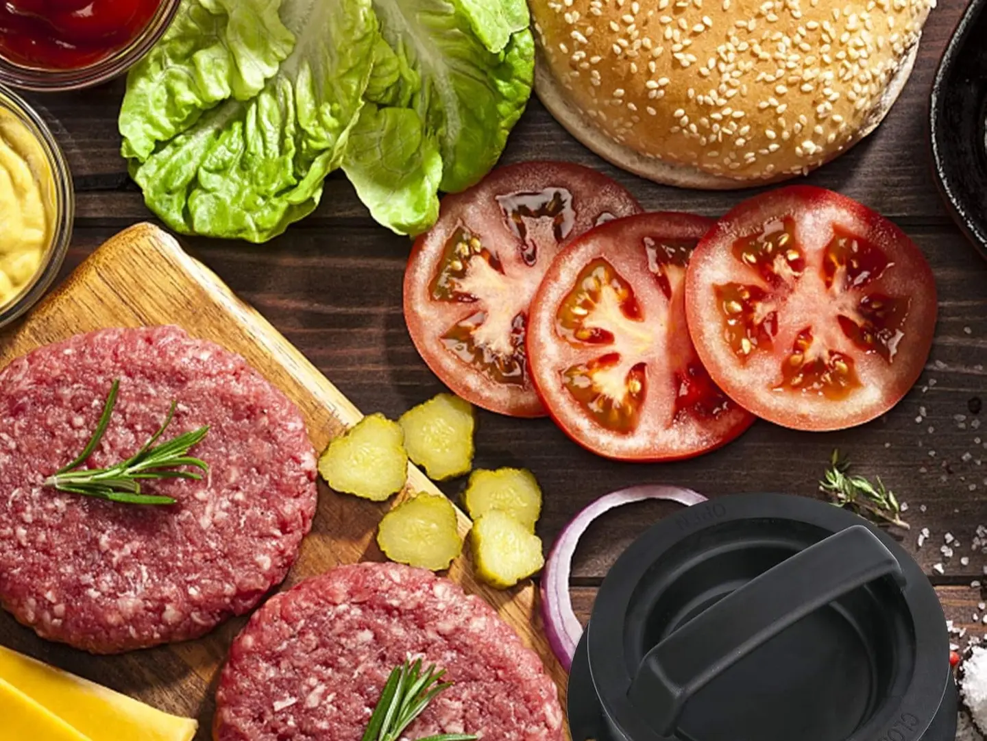 6 Pcs Raw Wagyu Patty, 6pcs Bread, 6pcs Cheese, Lettuce, Tomato