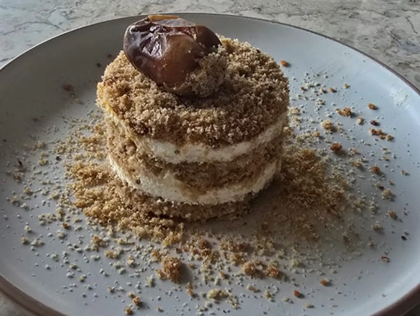 Date Cake With Cream