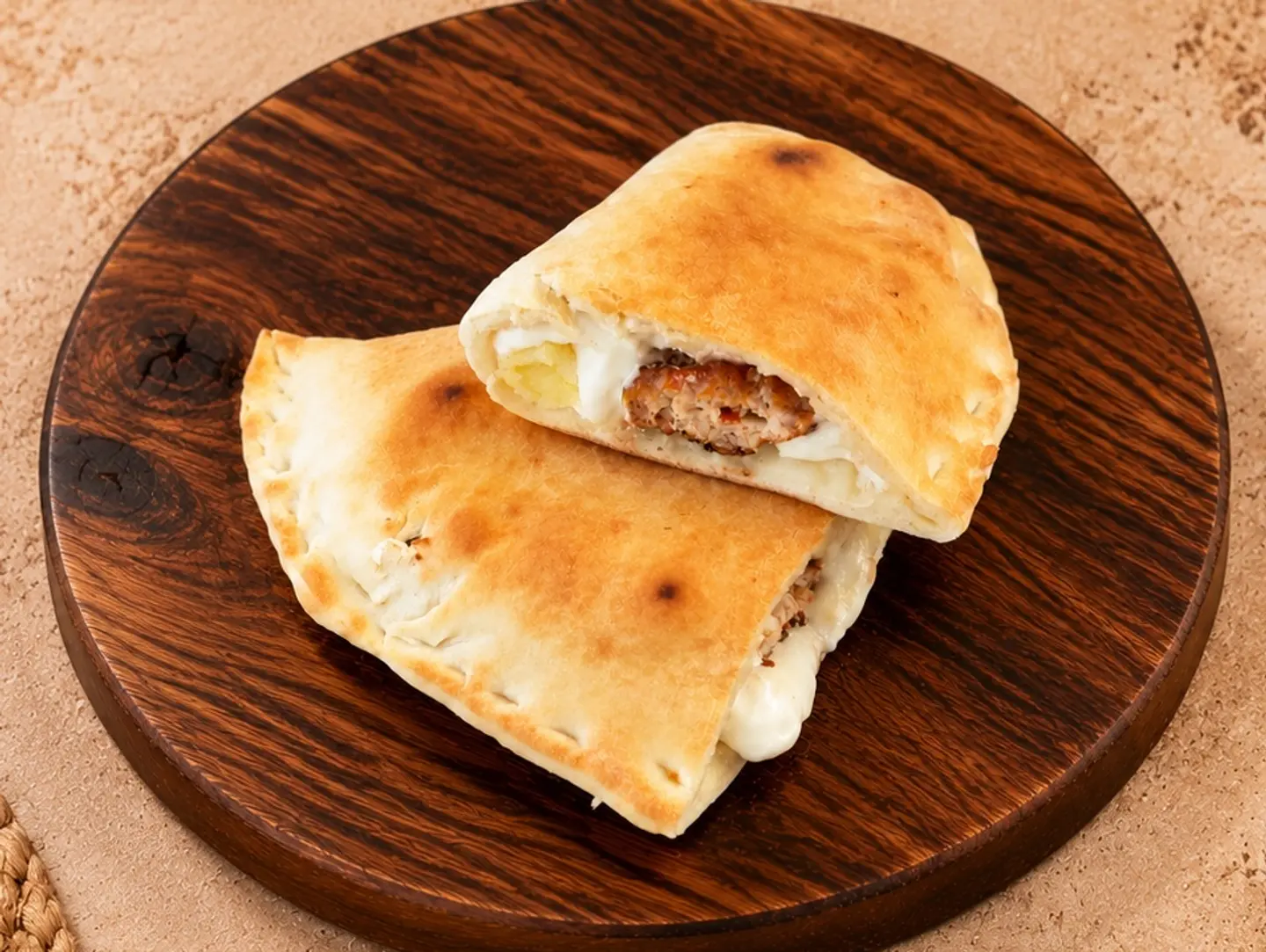 فطيرة كباب دجاج باللبنة