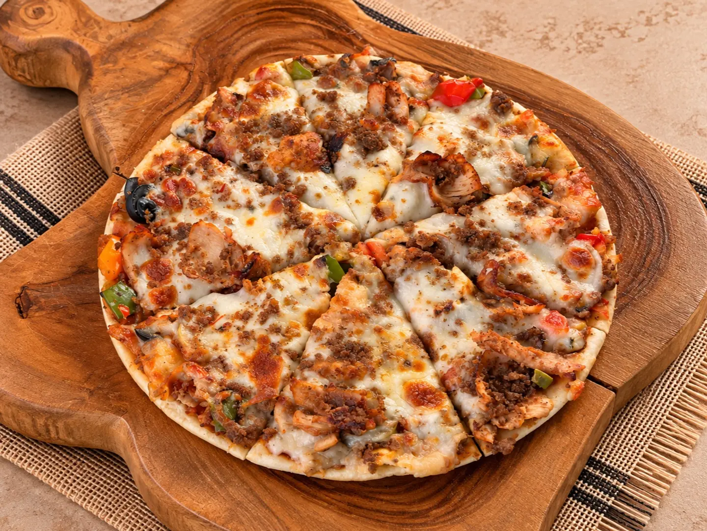 بيتزا مشكل - صغير