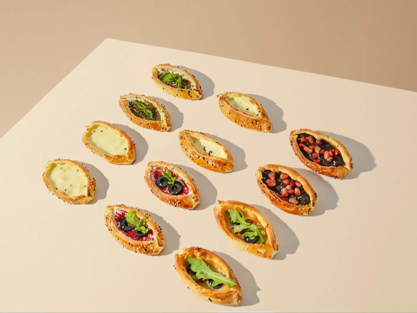 Mini Manakish 12 Pieces