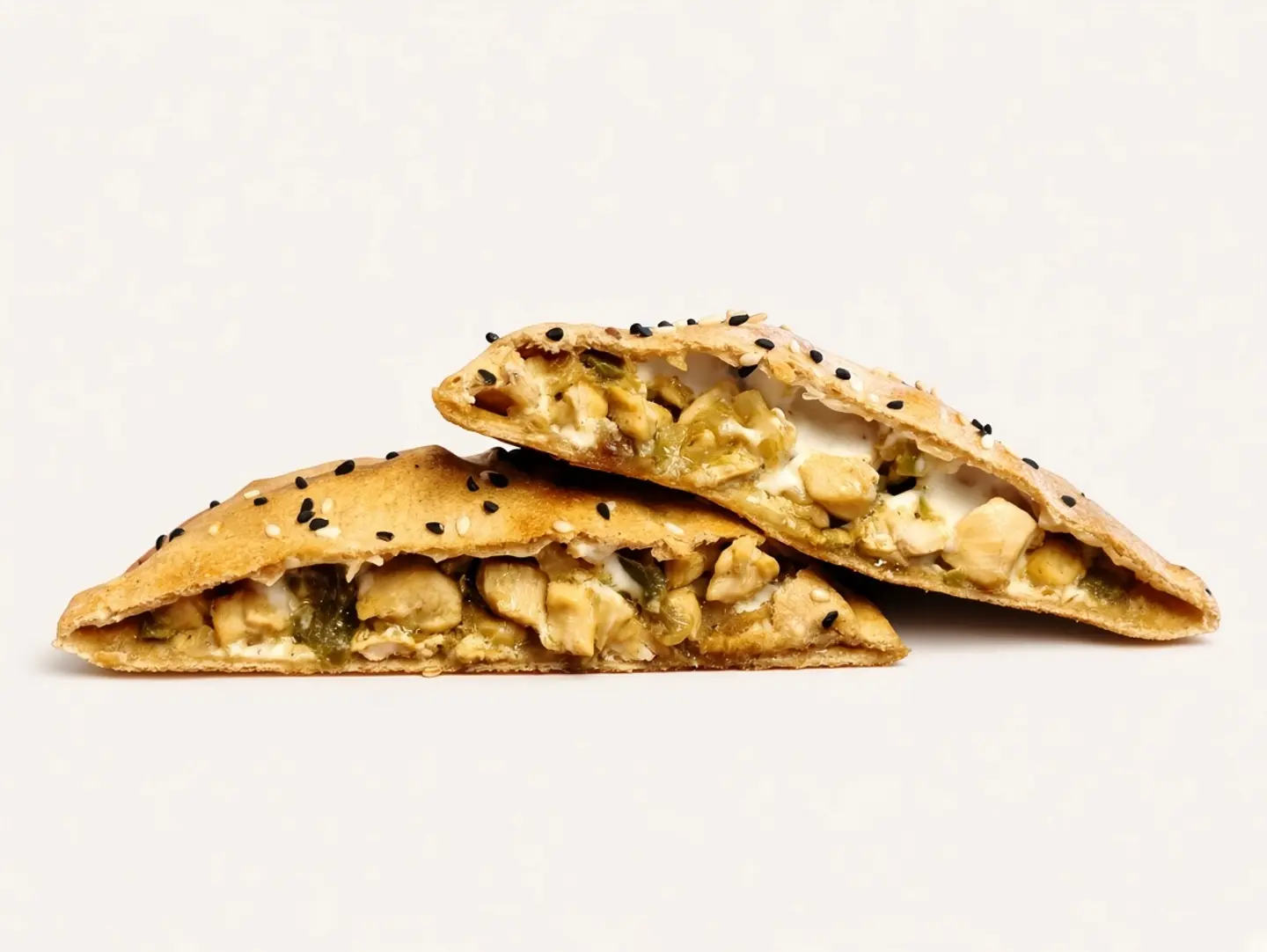 Round Chicken And Cheese Pie